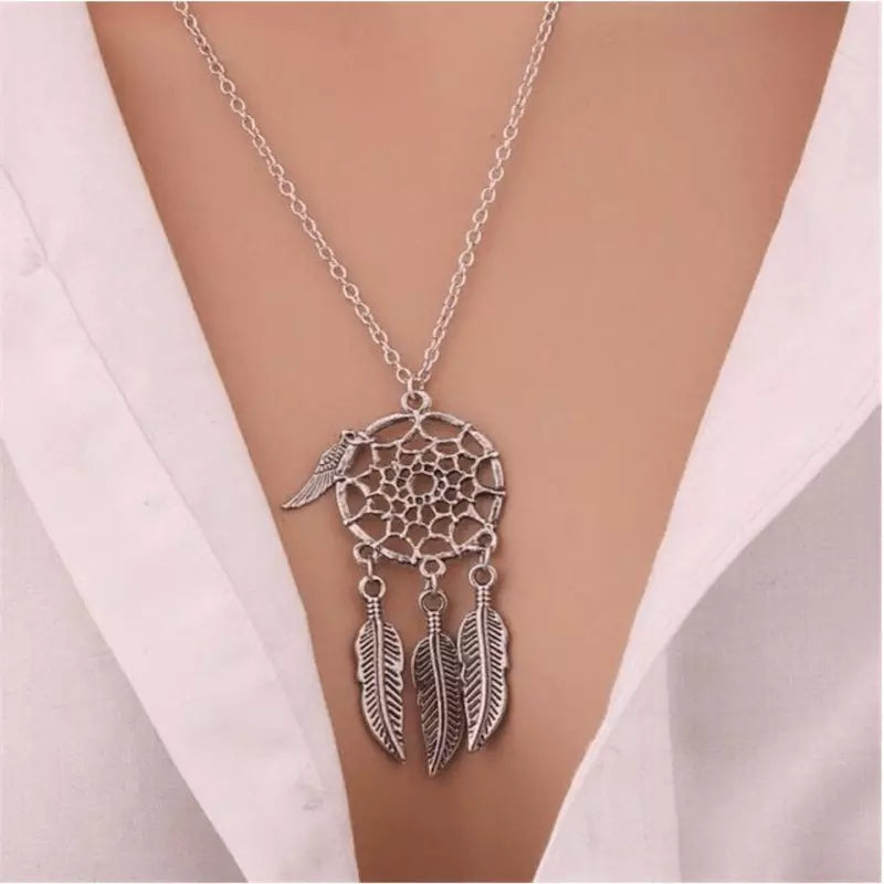 Collier attrape-rêve avec plume